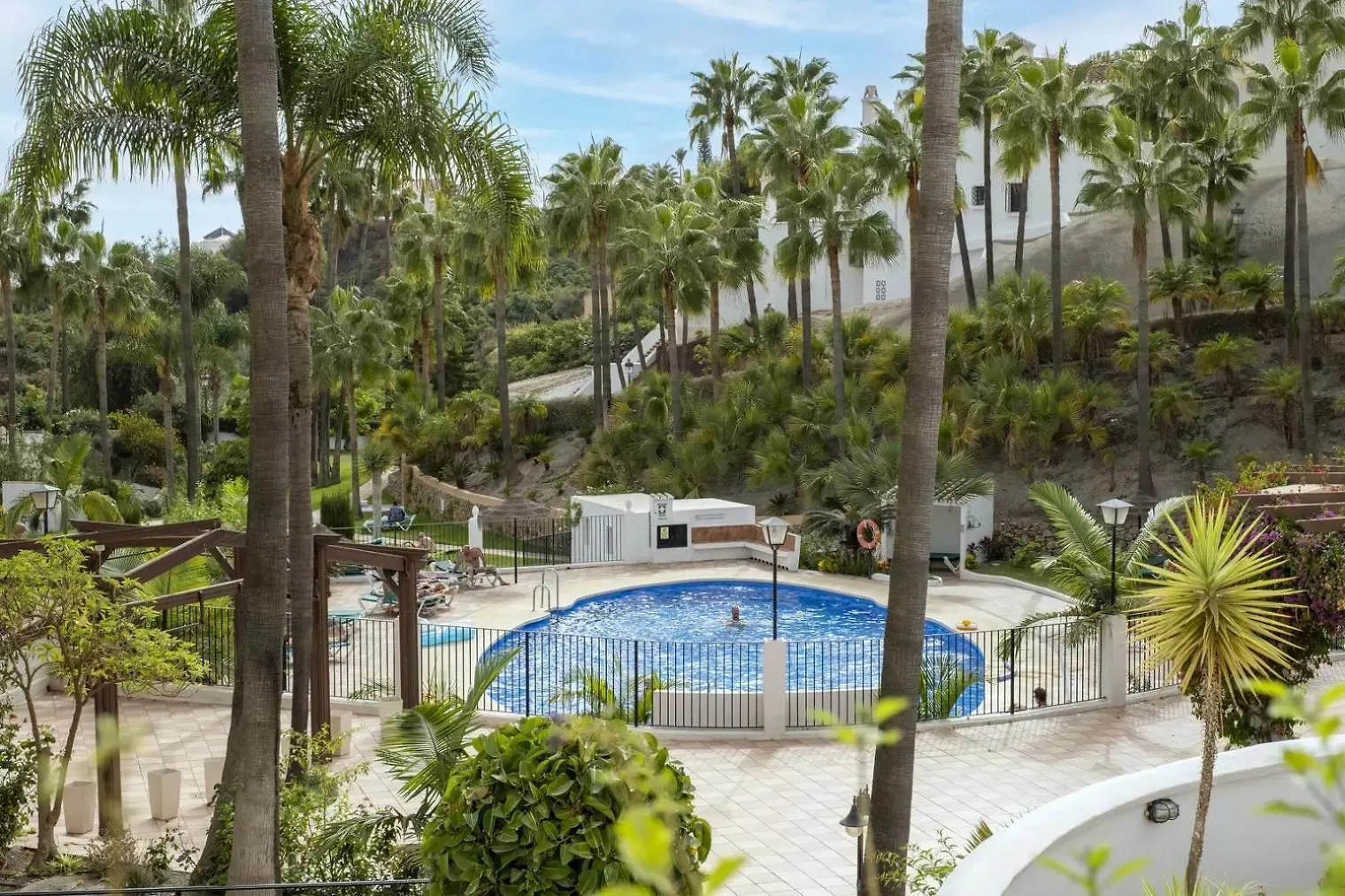 Las Palmas 8B Oasis Properties Nerja Apartment