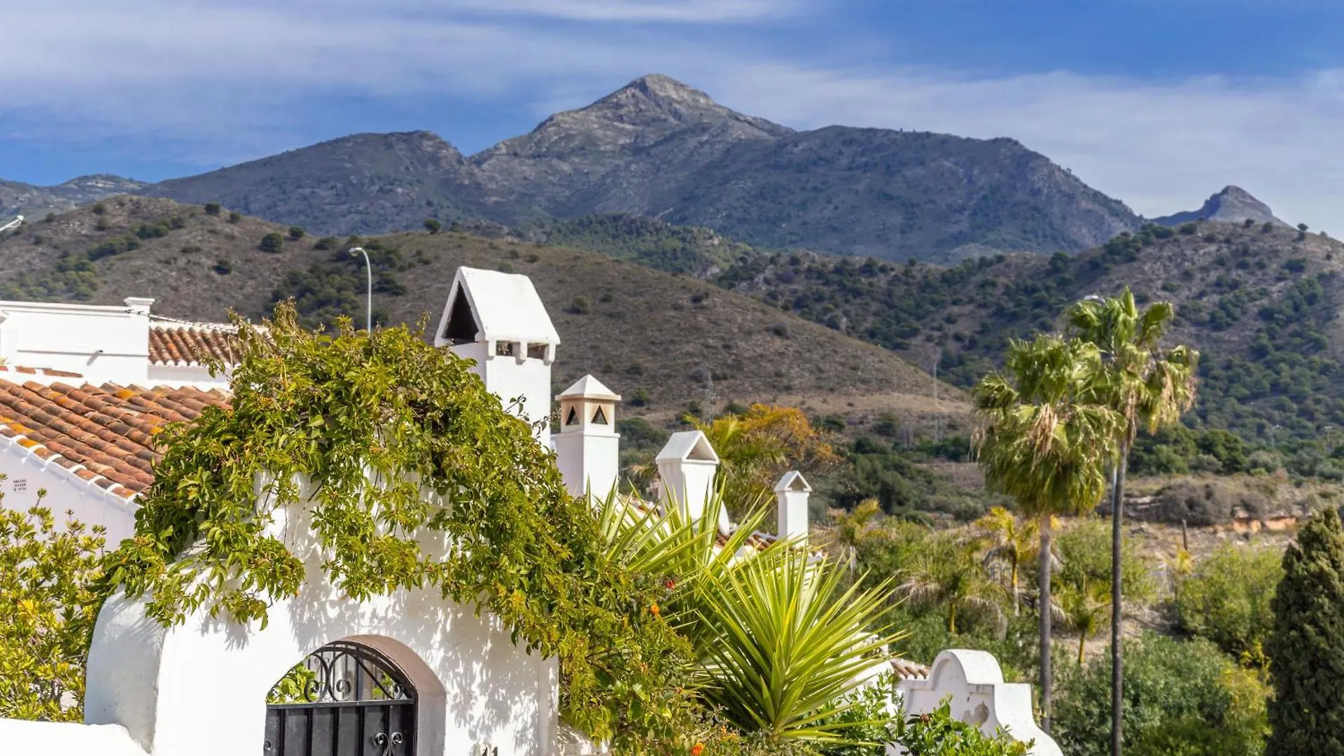 Apartment Las Palmas 8B Oasis Properties Nerja Spain